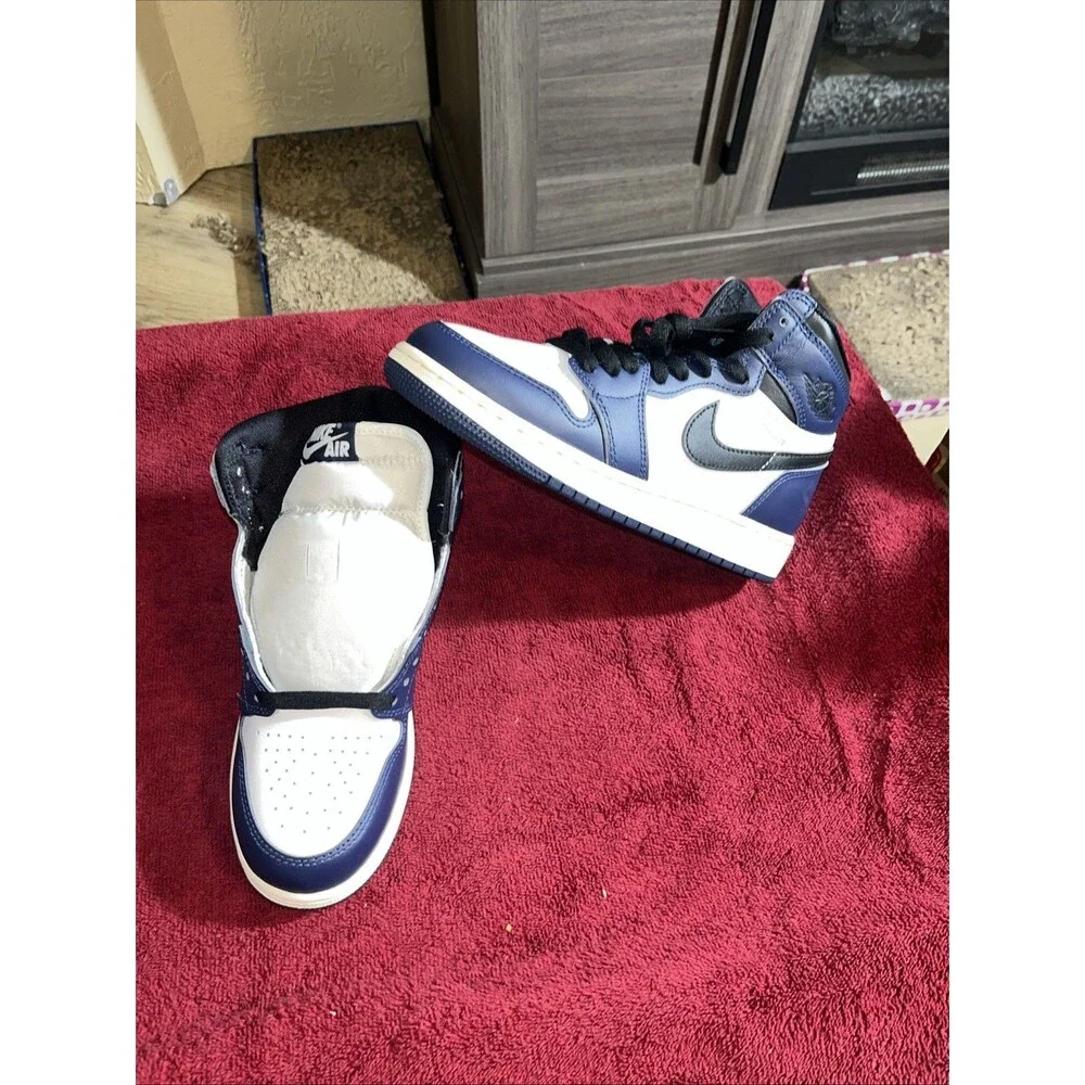 Size 5 - Air Jordan 1 Retro OG High Midnight Navy